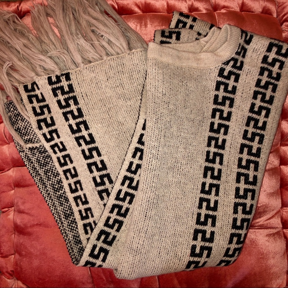 Aztec Cape Poncho - Picture 3 of 6